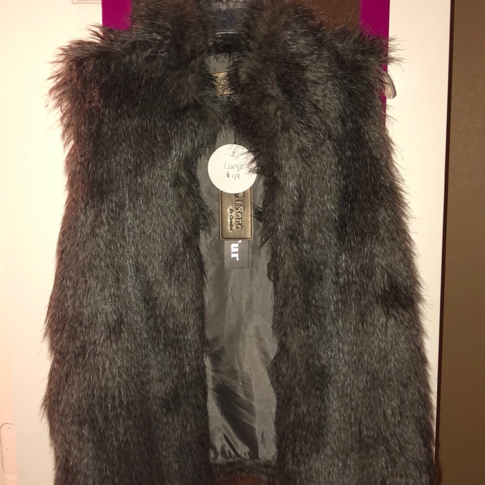 Fur vest